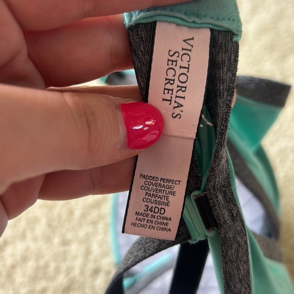 Victorias Secret Padded Perfect Coverage Bra - Picture 7 of 7